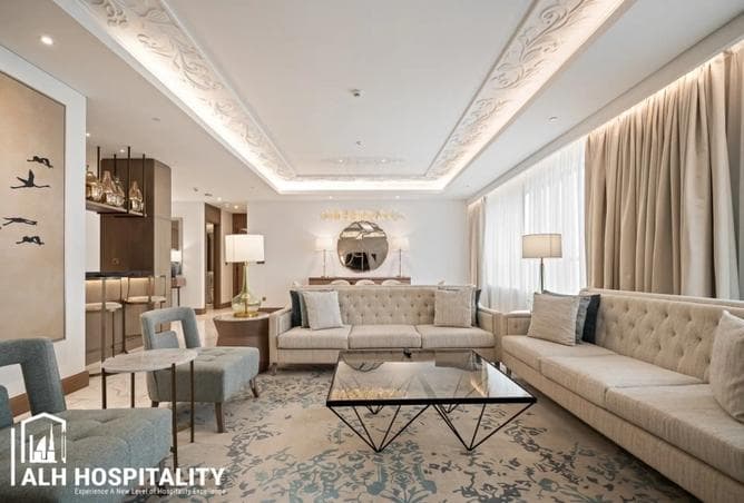 Al Jaddaf Rotana Suite Hotel — photo 1