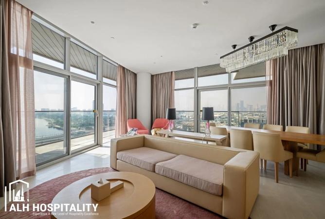 Two-bed at Hilton Dubai Creek — panoramic Creek view, bills included