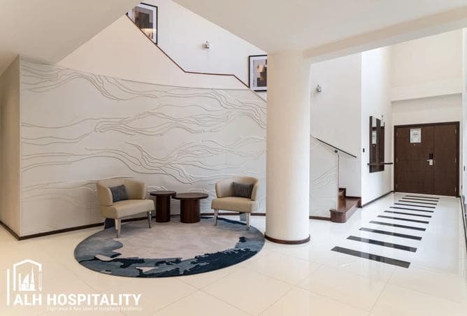 Four-bed duplex at Sheraton, The Walk JBR — large terrace